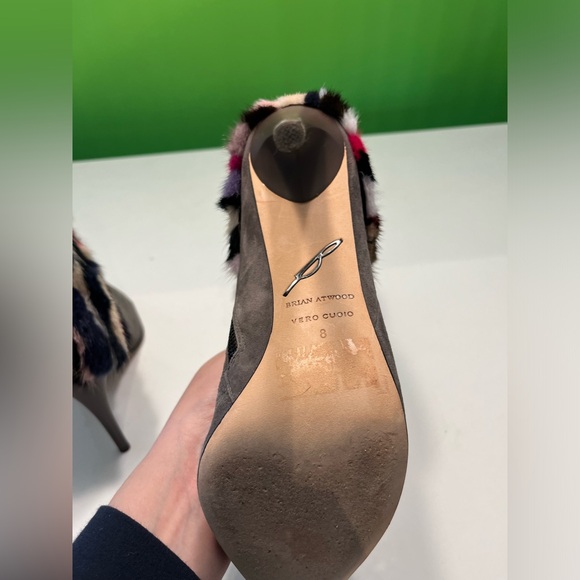 Fun real fur and suede and leather boots. Brian Atwood size 8 - Picture 5 of 6